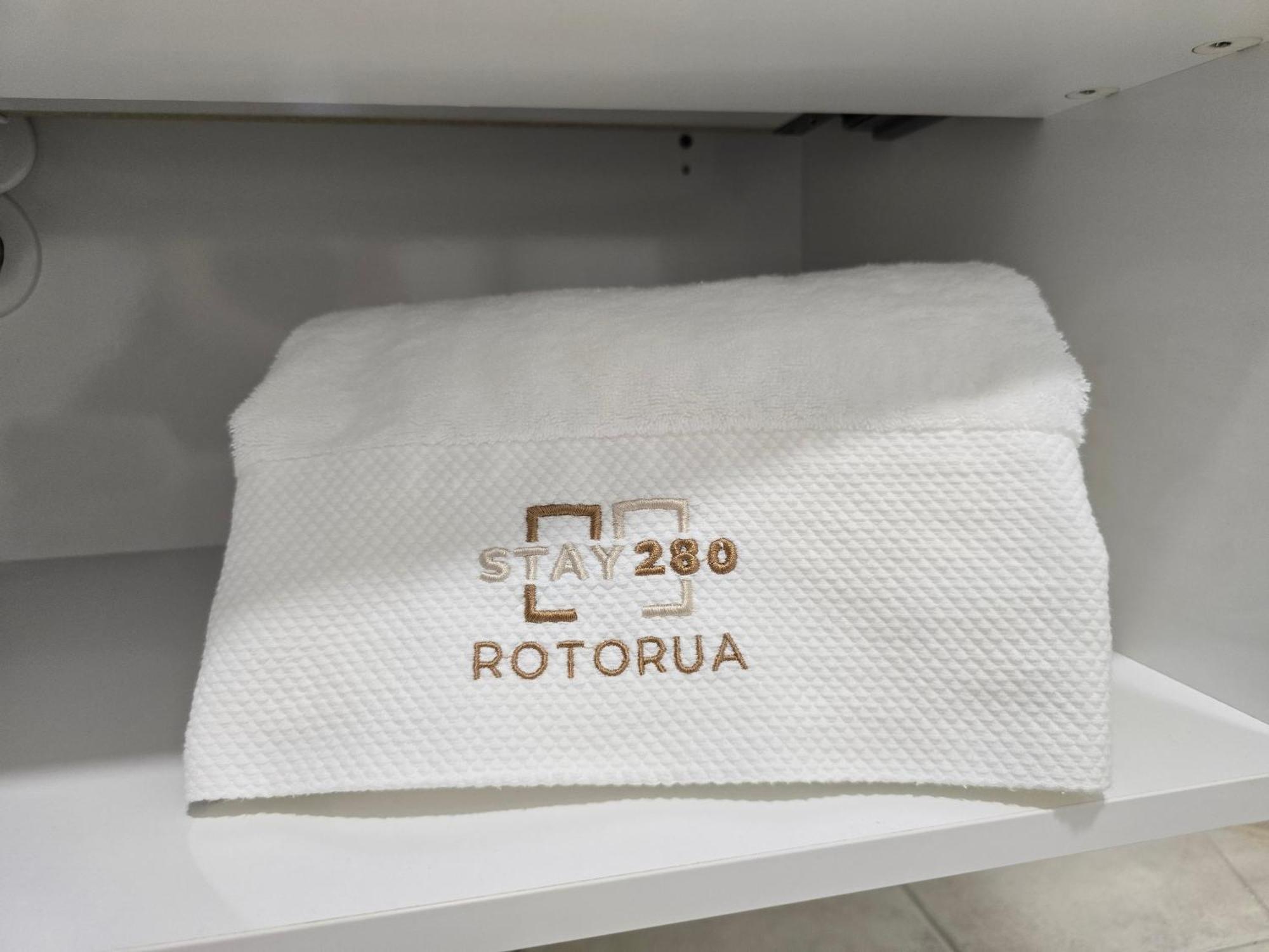 Stay 284 Rotorua - Refurbished Modern Accommodation Экстерьер фото